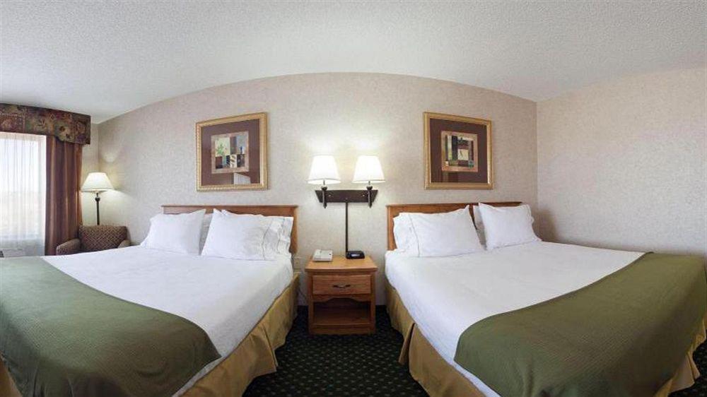 Holiday Inn Express Billings East By Ihg Buitenkant foto